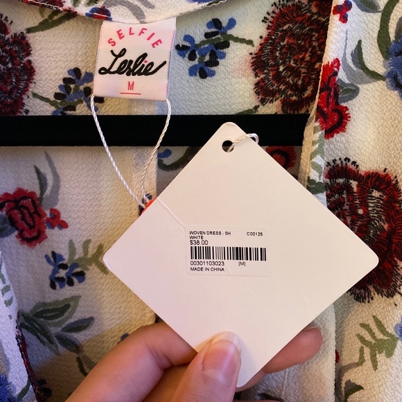 NWT Forever 21 boutique floral wrap dress - Picture 4 of 4